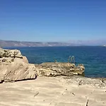 Familia Hvar 4*