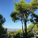Familia Hvar Vrboska