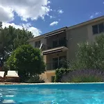 Familia Hvar Vrboska