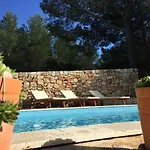 Familia Hvar 4*