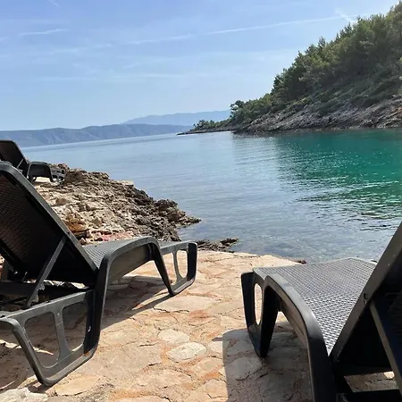 Familia Hvar 4*