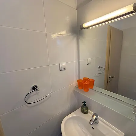 Guest house Familia Hvar 3*