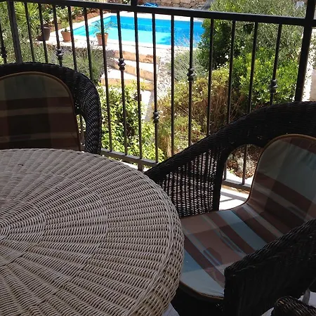 Familia Hvar Affittacamere 4*