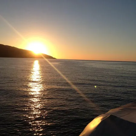 Familia Hvar 3* Vrboska