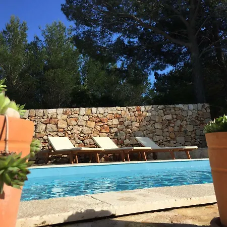 Familia Hvar 4*