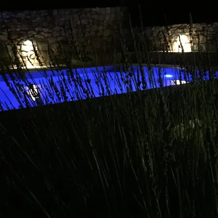 Familia Hvar Gasthuis Vrboska